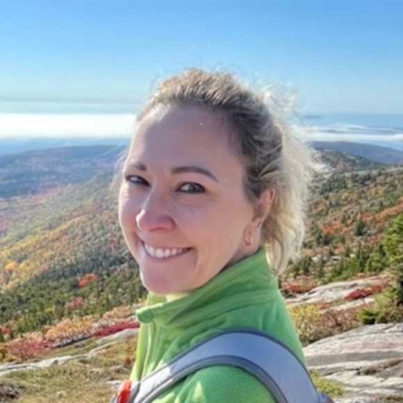 Meet your Posher, Pamela - Picture 1 of 2